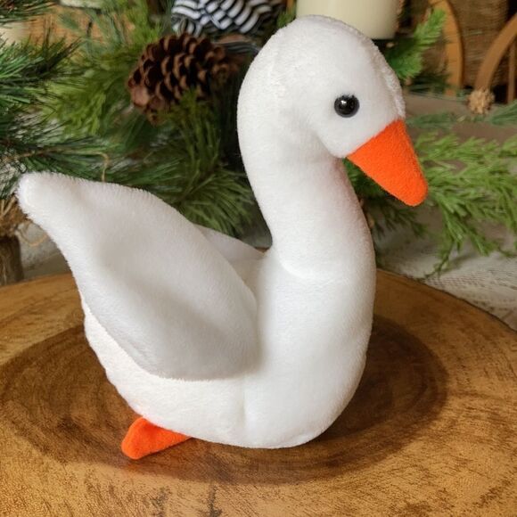 Ty Beanie Baby Gracie The Swan 1996 Rare/Retired #4126 P.E.Pellets - Picture 1 of 11